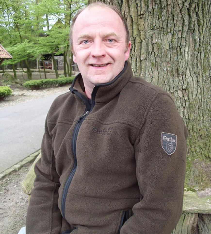 Clemens der kernige Kartoffelbauer
Alter: 44
Lebenslustig, gesellig und aufgeschlossen der kernige Kartoffelbauer Clemens ist alles andere als schüchtern. Doch eine Partnerin fürs Leben hat er bisher nicht gefunden.