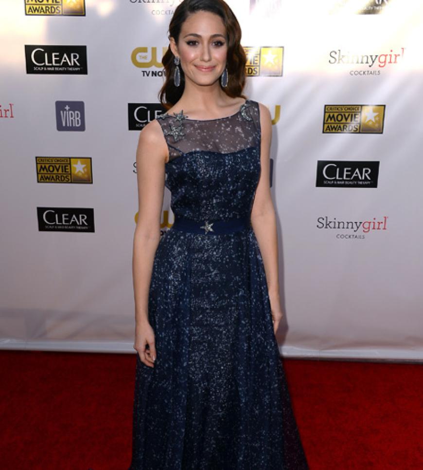 Unser Favorit auf dem Red Carpet: Schauspielerin Emmy Rossum in einer Robe von Designerin Carolina Herrera