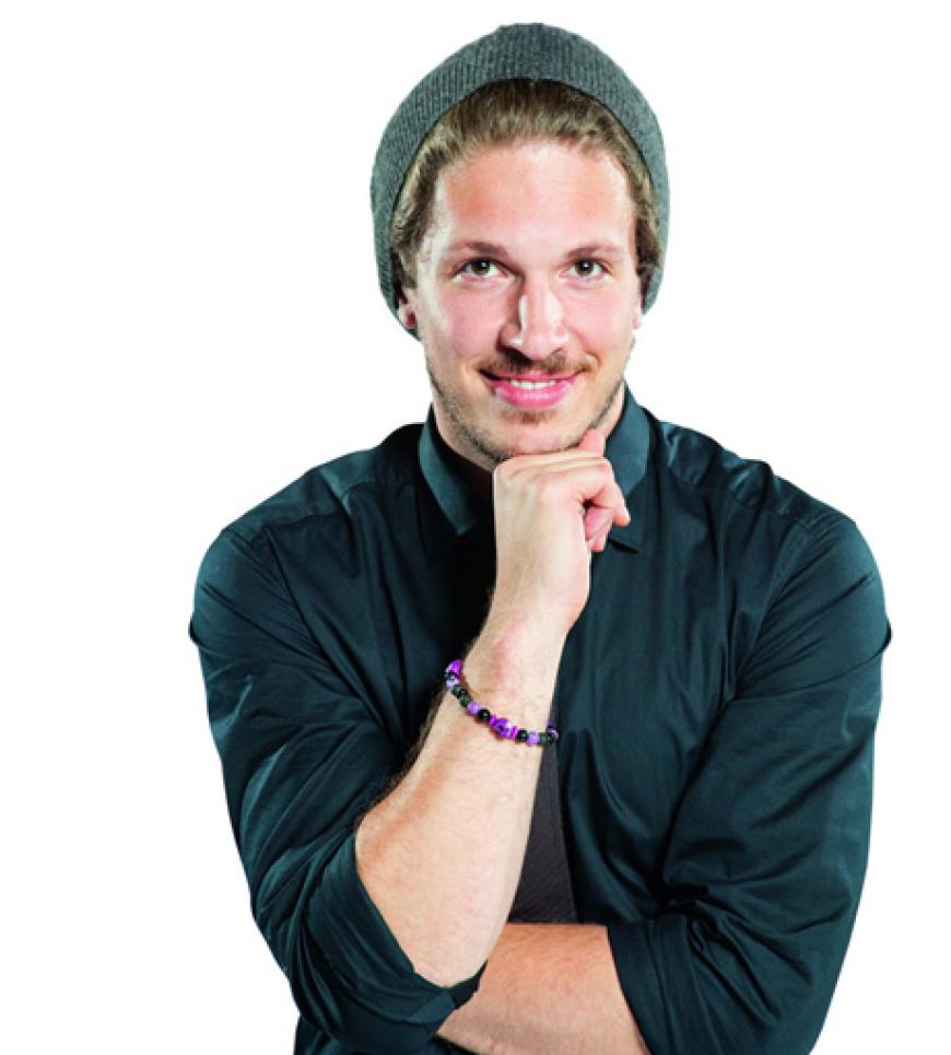 Die Live-Shows können beginnen: Alle Coaches haben ihre Teams komplett. OK! stellt alle Talente vor - startend mit Team Xavier und Jesper Jürgens , 25, aus Hamburg. Der Comiczeichner will mit Mütze, Schnauzer und Wuschelfrisur