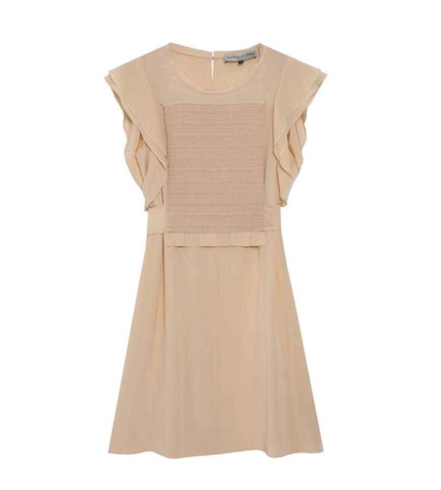Davonflattern werden wir in diesem süßen Kleid von Mademoiselle Tara, ca. 365 Euro