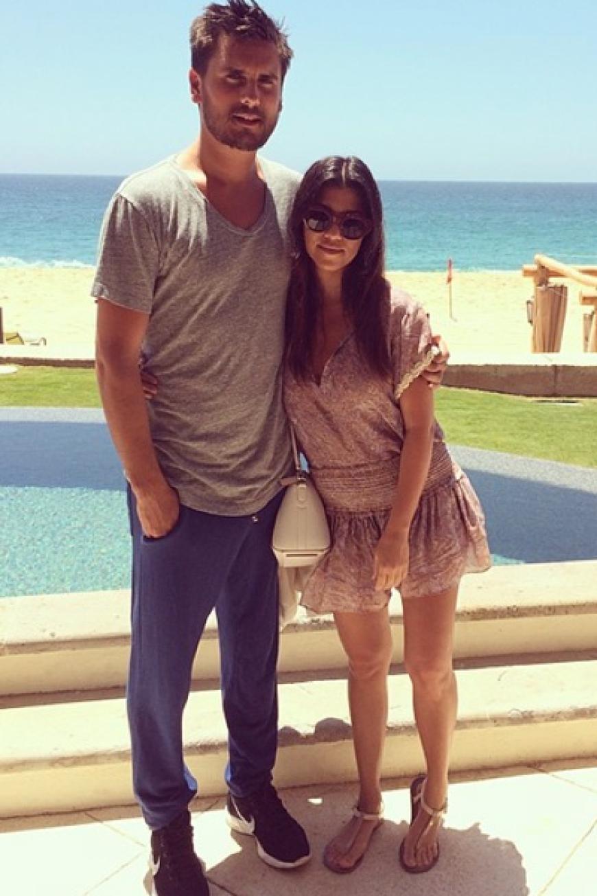 Kourtney Kardashian (r.) und ihr damaliger Lebensgefährte Scott Disick im Urlaub in Cabo, Mexiko