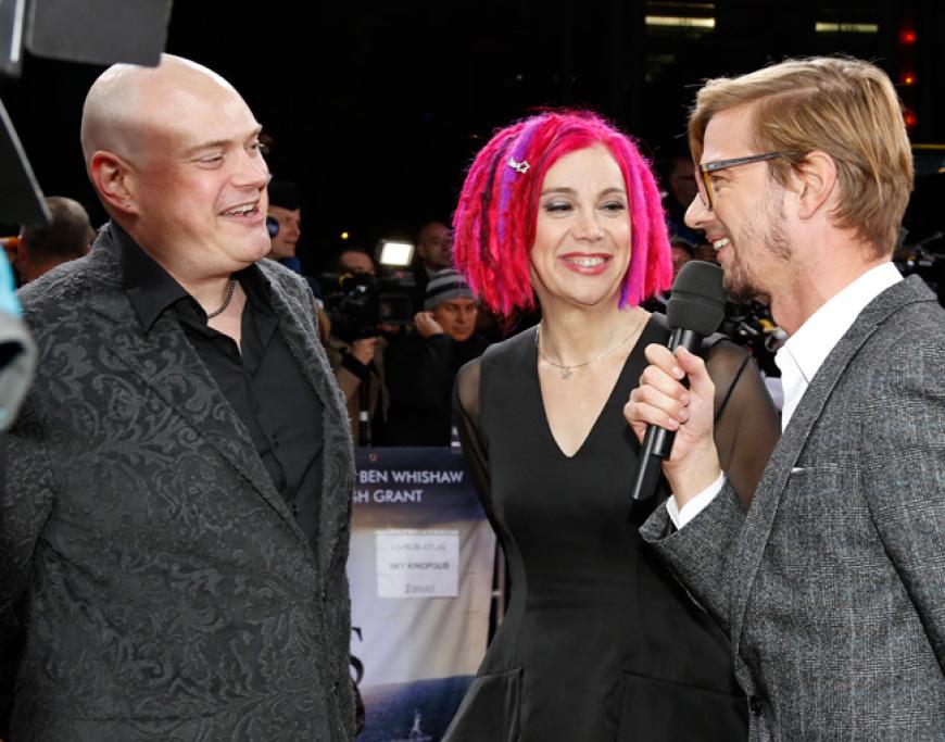 Die Filmproduzenten Lana und Andy Wachowski im Gespräch mit Joko Winterscheidt