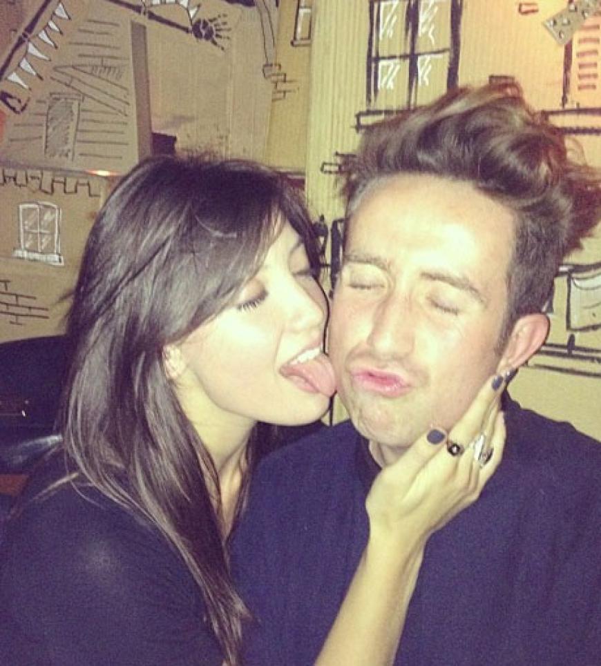 Model Daisy Lowe hat Nicholas Grimshaw zum Schlecken gern