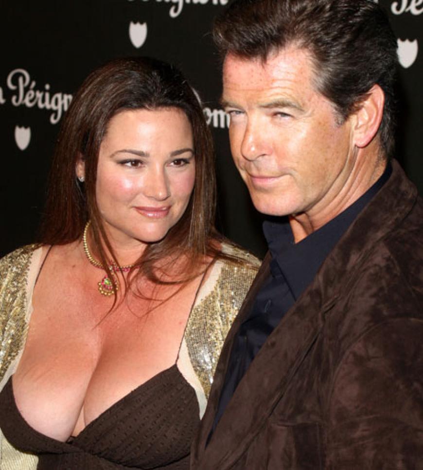 2001 heiratete Brosnan die Journalistin Keely Shaye Smith. Sie haben zwei Kinder