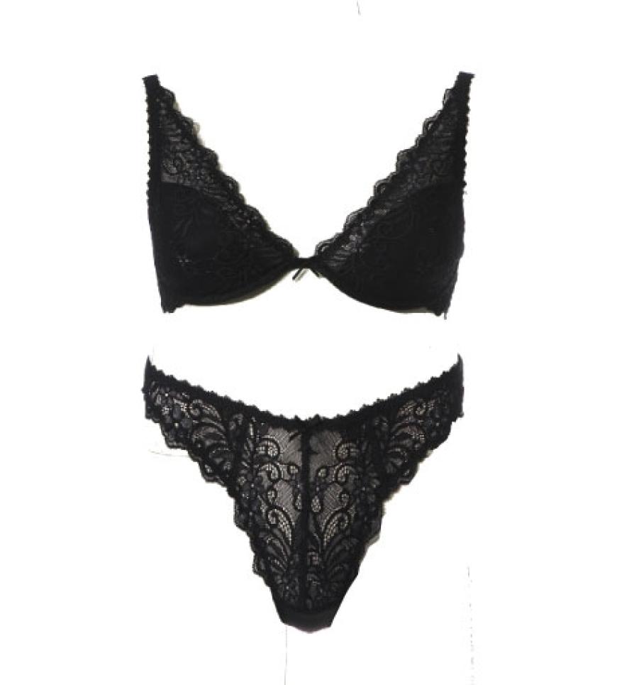 Triangel-Form von Blush: BH ca. 65 Euro, String ca. 30 Euro