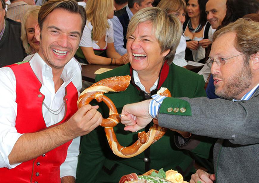 Musiker Florian Silbereisen mit Gloria Fürstin von Thurn und Taxis und ihrem Bruder