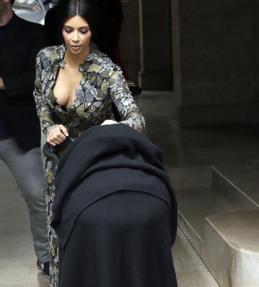 Kim on Tour: Mit Baby North ging es durch Paris