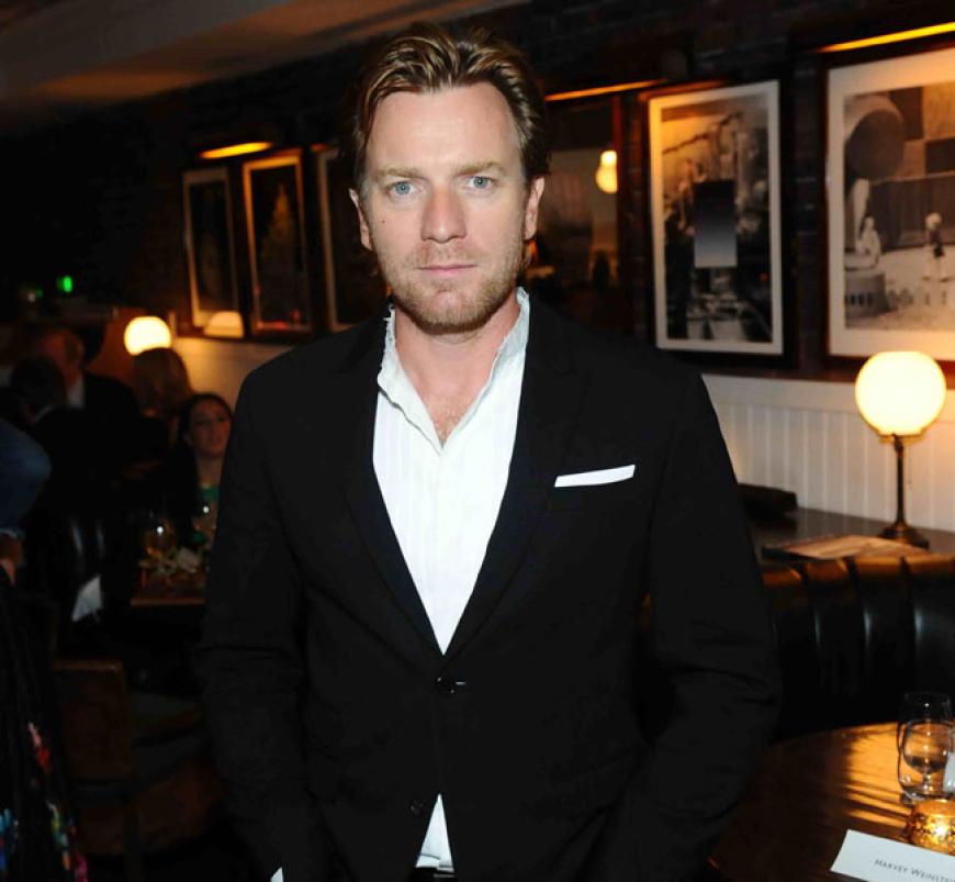 Der schottische Schauspieler Ewan McGregor durfte bei der Party auch auch alleine posieren