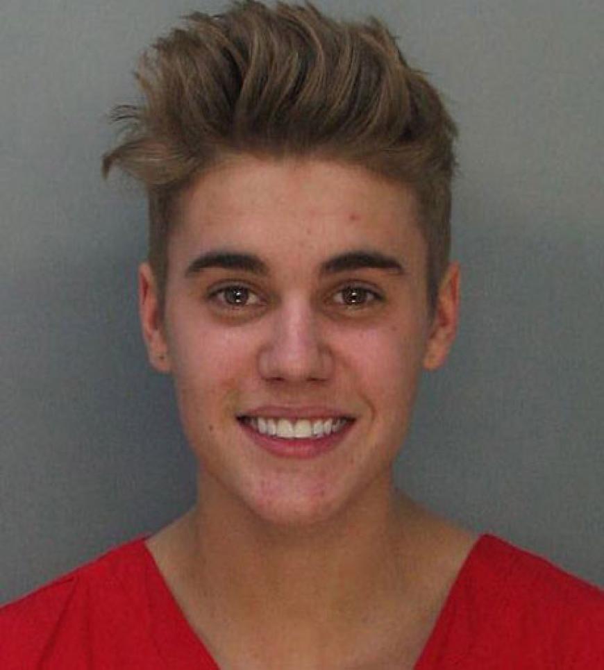 Awww! Justin Bieber freut sich aufrichtig über seine Festnahme: Der kleine Racker war am Steuer betrunken, rauchte Marijuana und nahm Antidepressiva