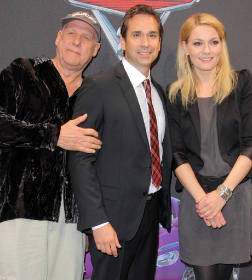 Schauspieler Reinhard Brock mit Manou Lubowski und Comedian Martina Hill