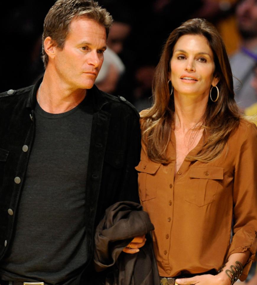 Auch Topmodel Cindy Crawford und ihr Ehemann Rande Gerber besuchten das Basketballspiel der Houston Rockets gegen die Los Angeles Lakers