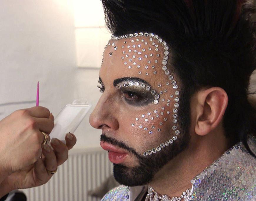 Es gibt nie zu wenig Bling-Bling und Kitsch: Der verrückte Designer liebt es aufzufallen