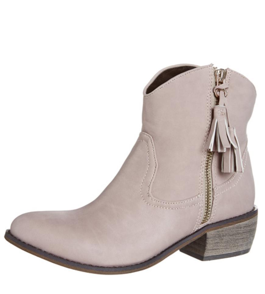 Verfeinern jeden Herbstlook: Ankle Boots von Even&Odd;, ca. 50 Euro
