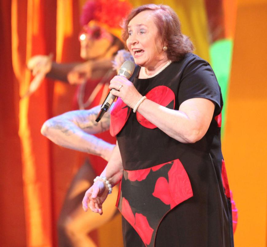 Heidi Schimiczek singt