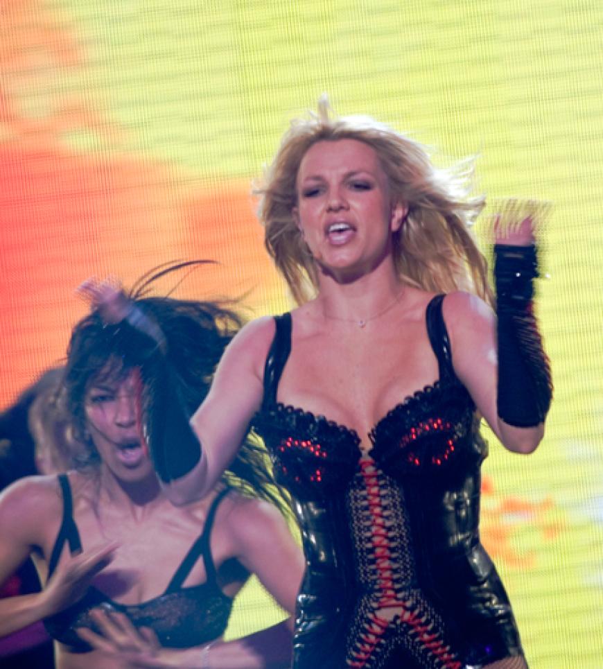 Viele Lichter, viele Effekte - und mittendrin Britney Spears