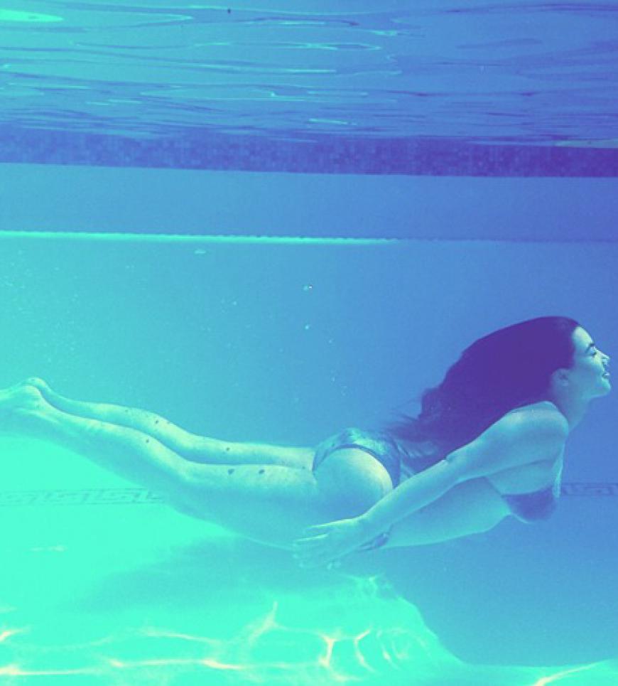 Kim Kardashian taucht ab und zeigt ihre Kurven - auch unter Wasser