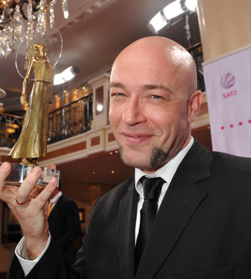 Es regnete Preise am Dienstagabend, 25.1., in München. Die glamouröse Verleihung der Diva-Awards lockte den ein oder anderen Promi aus TV, Musik und Sport an.