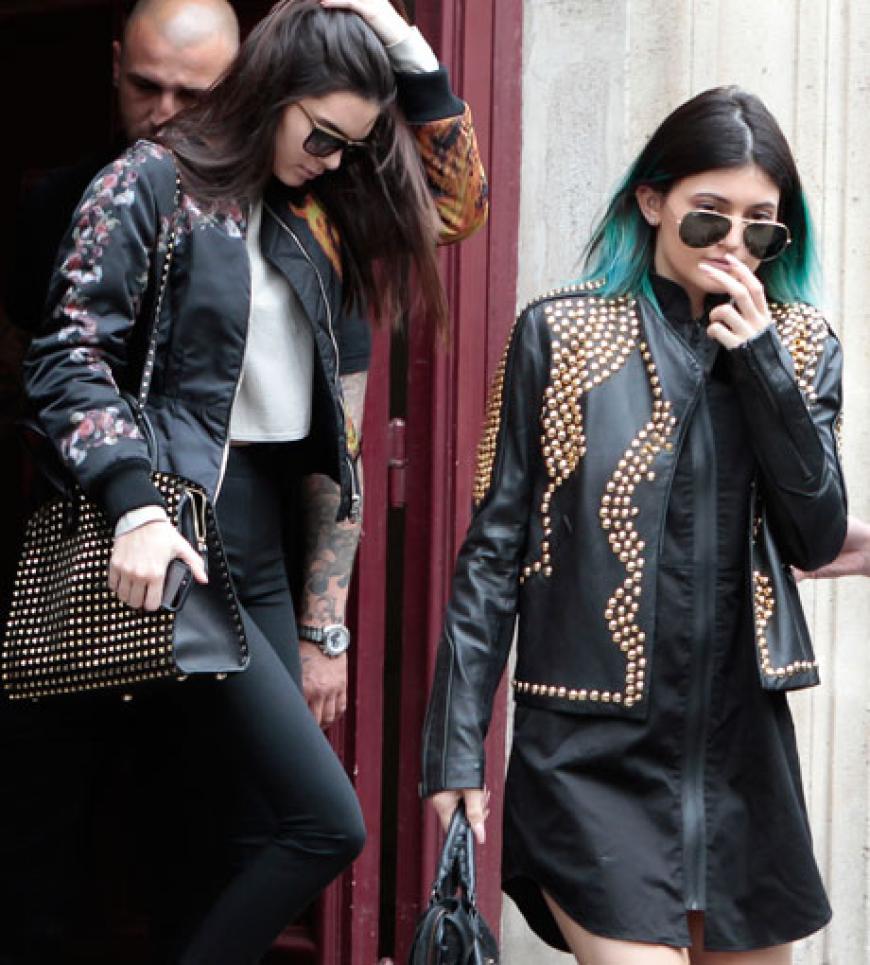 Natürlich dürfen Kims jüngste (Halb-)Schwestern Kendall (links) und Kylie Jenner nicht fehlen. Übrigens: ihr Bruder Brody Jenner kommt nicht zur Hochzeit - seine neue Freundin ist nicht eingeladen