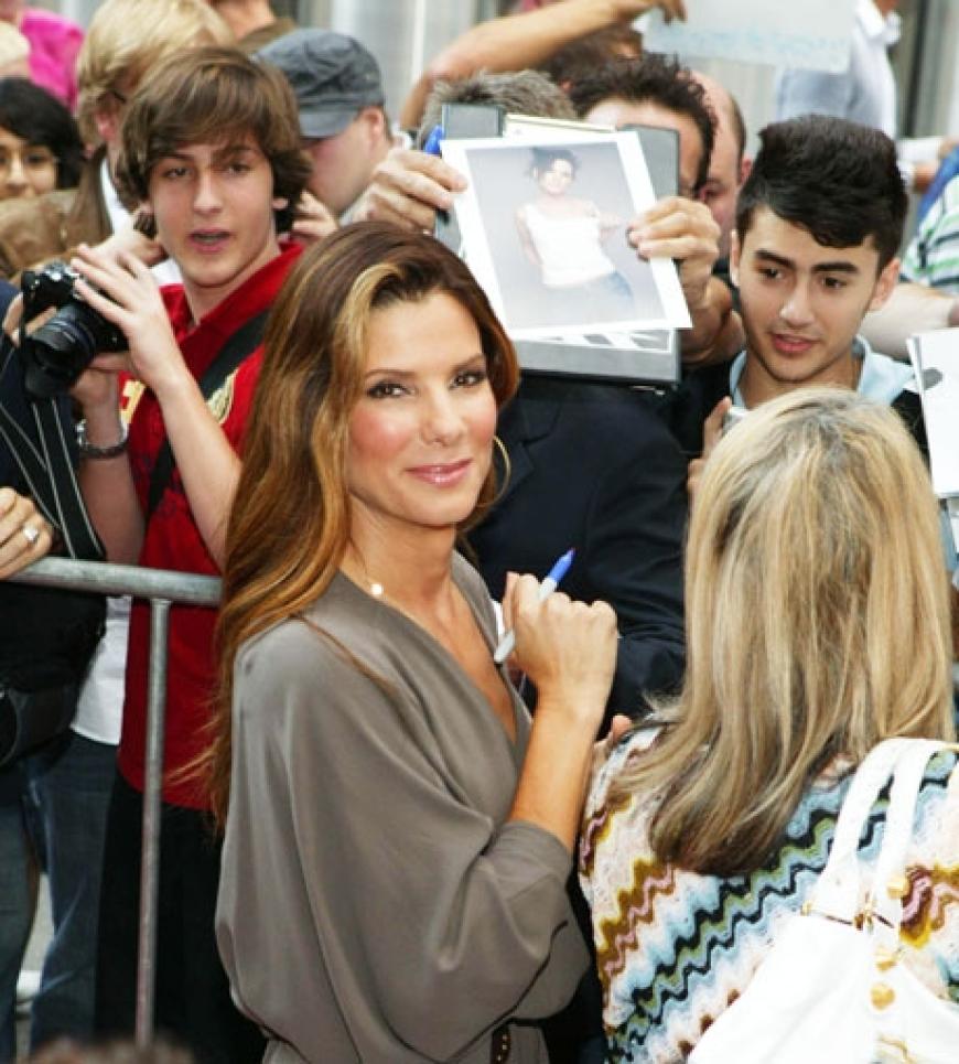 Sandra Bullock lebte lange Zeit in Nürnberg und spricht daher sehr gut Deutsch