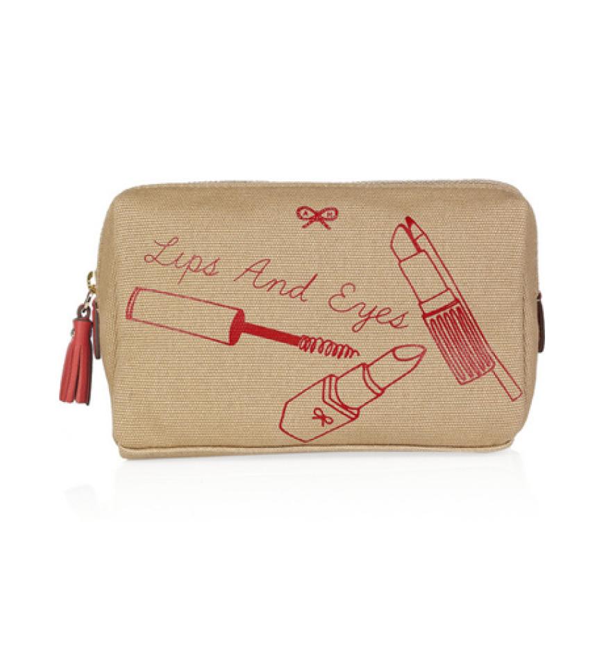 Für Beautys: Schminktasche von Anya Hindmarch, ca. 50 Euro, über www.net-a-porter.com