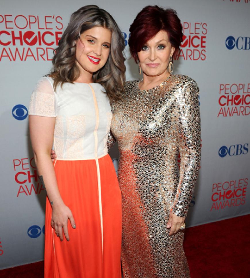 Mutter-Tochter-Ausflug zu den heißesten Awards des Jahres: Kelly Osbourne (mit neuer Haarfarbe) und Sharon Osbourne