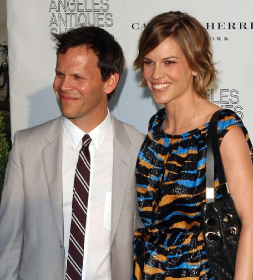 Die zweifache Oscarpreisträgerin Hilary Swank und John Campisi gaben nach fünf gemeinsamen Jahren im August ihr Beziehungs-Aus bekannt, die Trennung folgte aber schon im Mai
