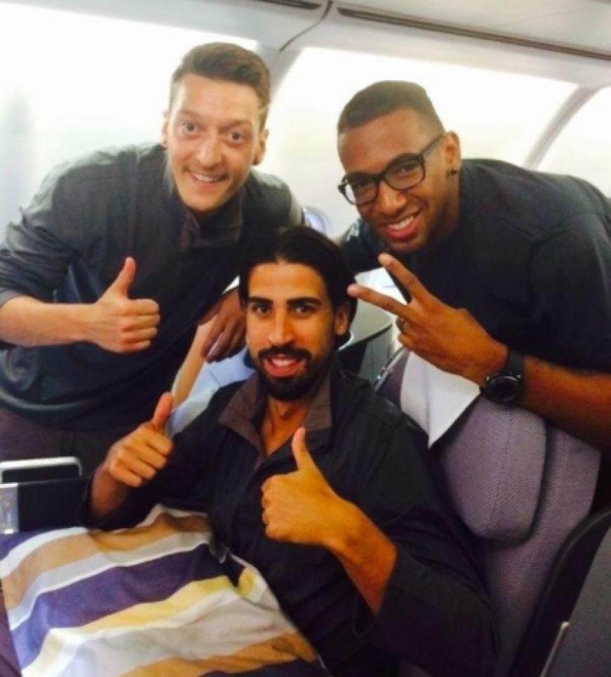 Auch Mesut, Sami und Jérôme (v. li.) freuen sich