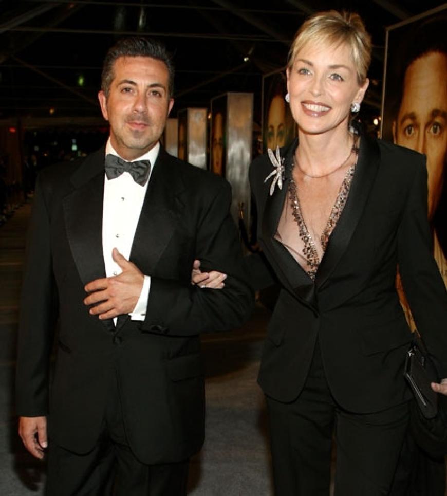 Sharon Stone mit einem unbekannten Mann an ihrer Seite