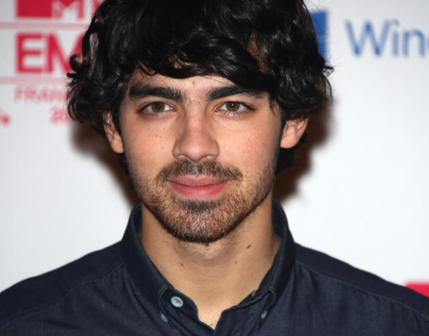 Joe Jonas von den Jones Brothers
