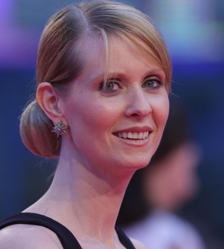 Cynthia Nixon alias Miranda Hobbes