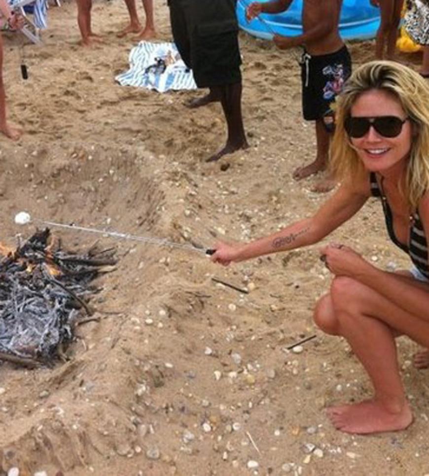 Nach getaner Arbeit gibt's Marshmallows - vom offenen Feuer natürlich