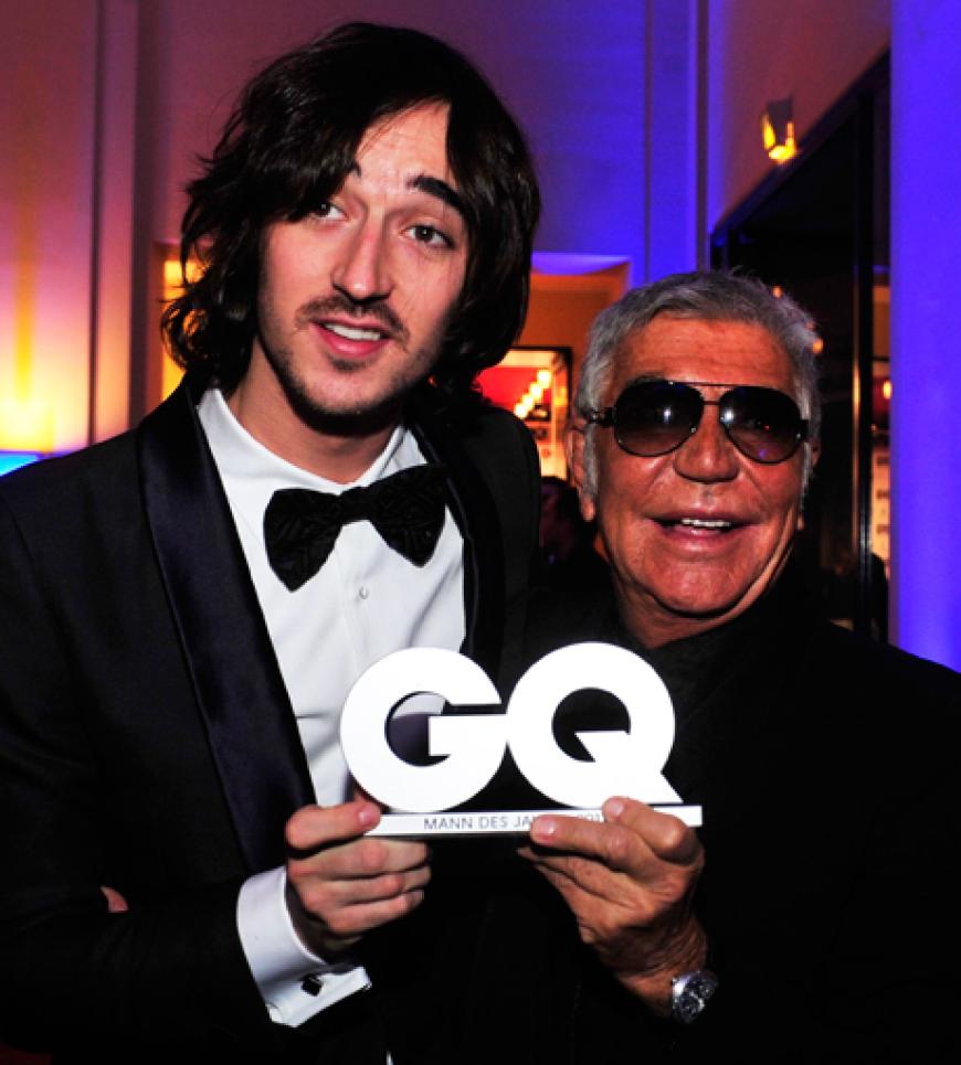 Ein Abend ganz im Zeichen der Männer! Am Freitag, 28.10.2011, wurden zum 13. Mal in Berlin die GQ Männer des Jahres 2011 geehrt. Roberto Cavalli freute sich gemeinsam mit seinem Sohn Daniele über Auszeichnung in der Kategorie