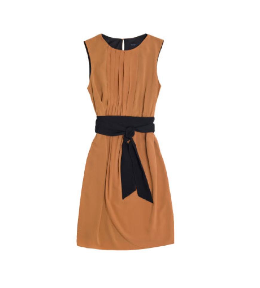 Etuikleid mit Bindegürtel von Zara, ca. 50 Euro