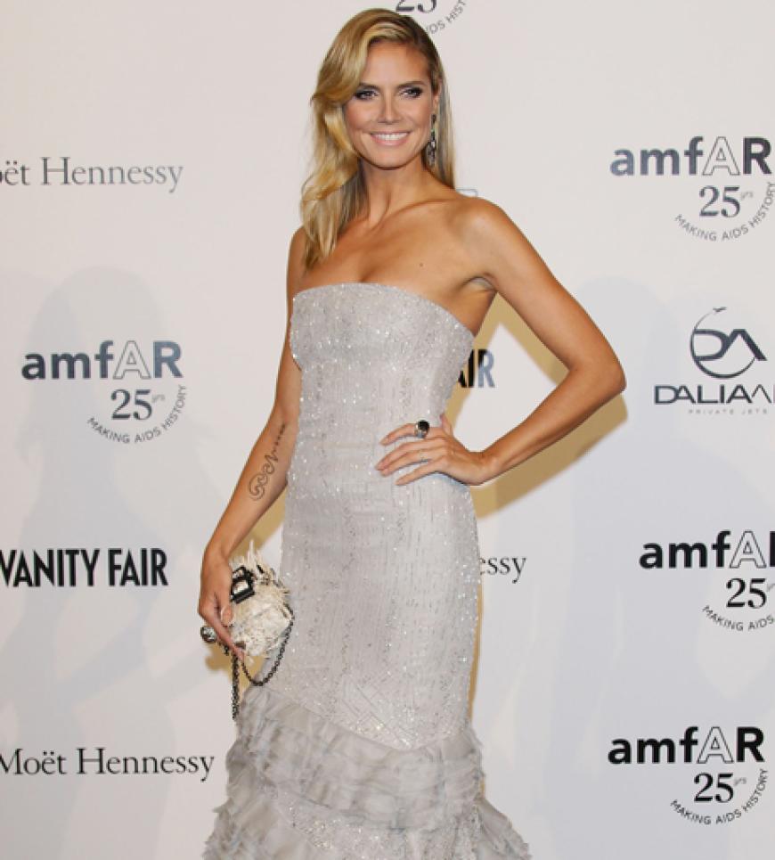 Während der Fashion Week in Mailand stand vor allem eine Promi-Veranstaltung im Fokus: Die jährliche amfAR-Aidsgala lockte wieder zahlreiche VIPs, wie Heidi Klum, in die italienische Modemetropole