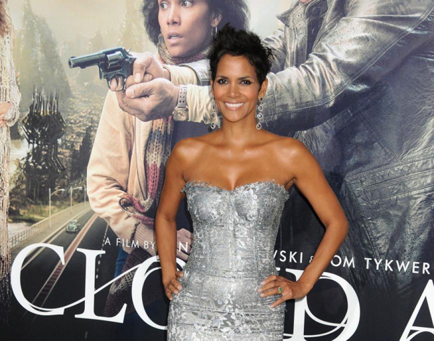 Premiere des Abenteuer-Epos „Cloud Atlas“ in L.A.: Hauptdarstellerin Halle Berry kam am Abend des 24. Oktober höchstpersönlich vorbei, um das Film-Highlight vorzustellen