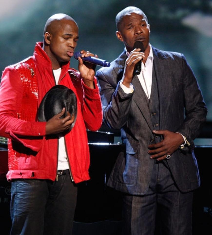 Jamie Foxx und Ne-Yo performten zusammen den Jackson-Song