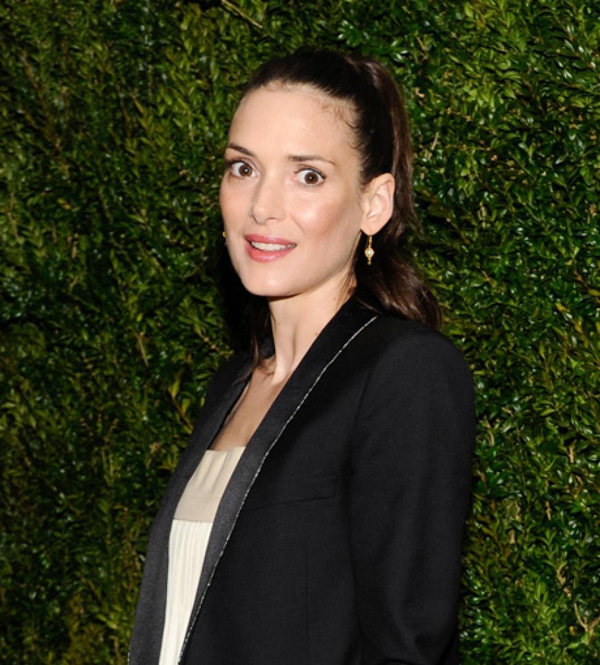 Winona Ryder erscheint ungewohnt gestrafft auf der Premiere ihres neuen Films