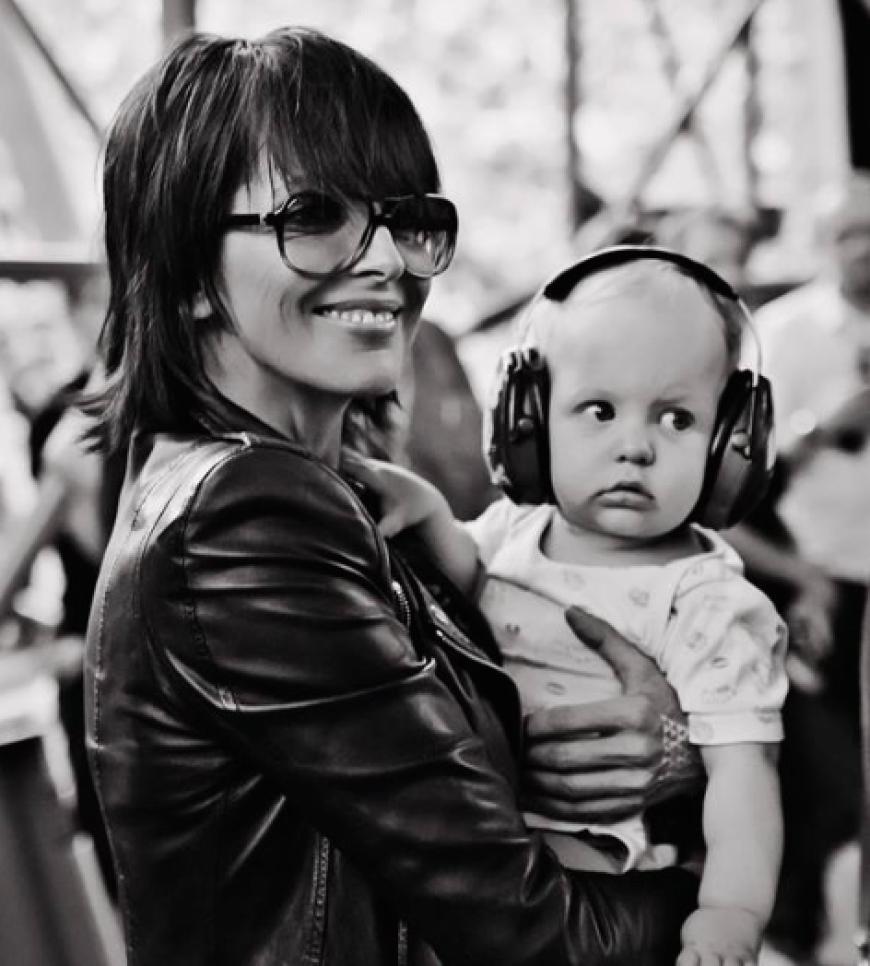 Nena mit Enkel Victor