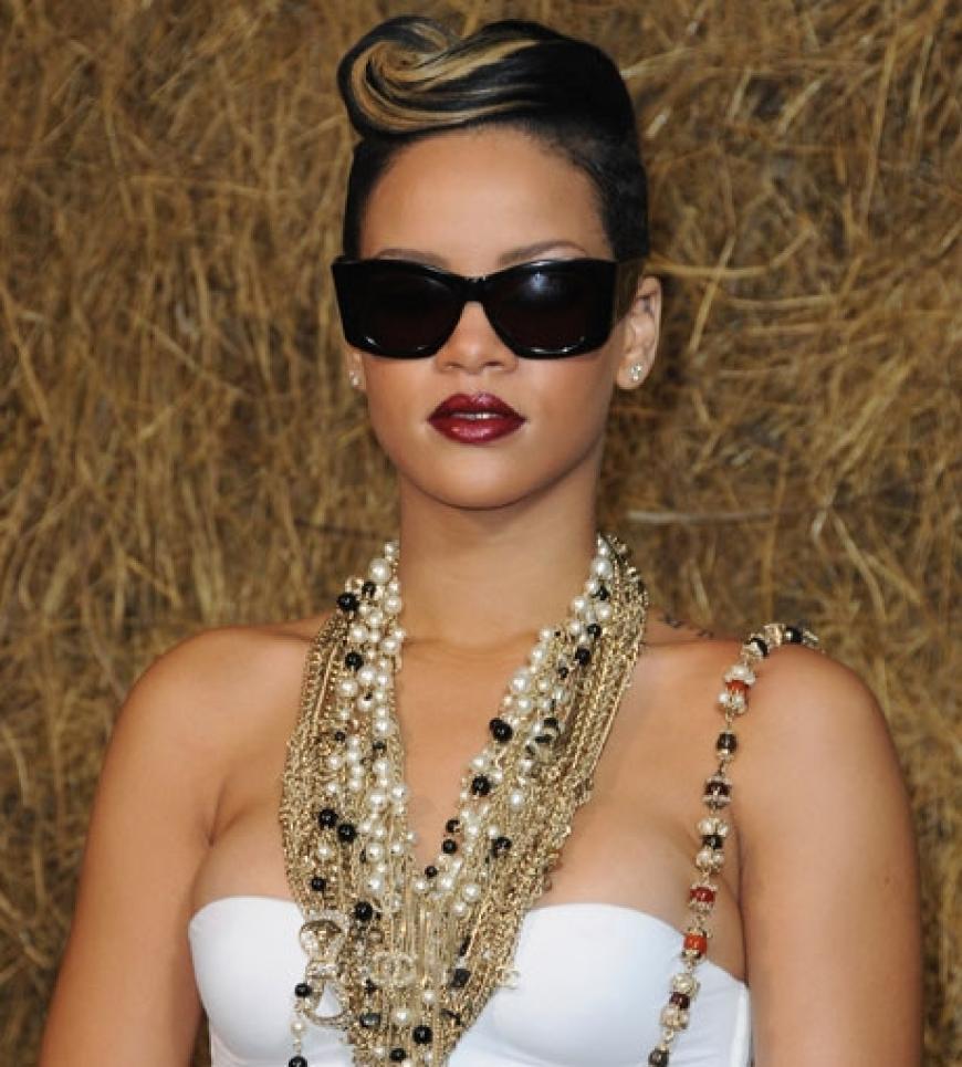 Sängerin Rihanna war auch bei Chanel zu Gast