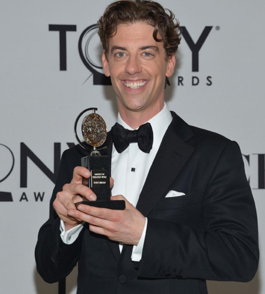Christian Borle hielt seine Auszeichnung in die Kameras
