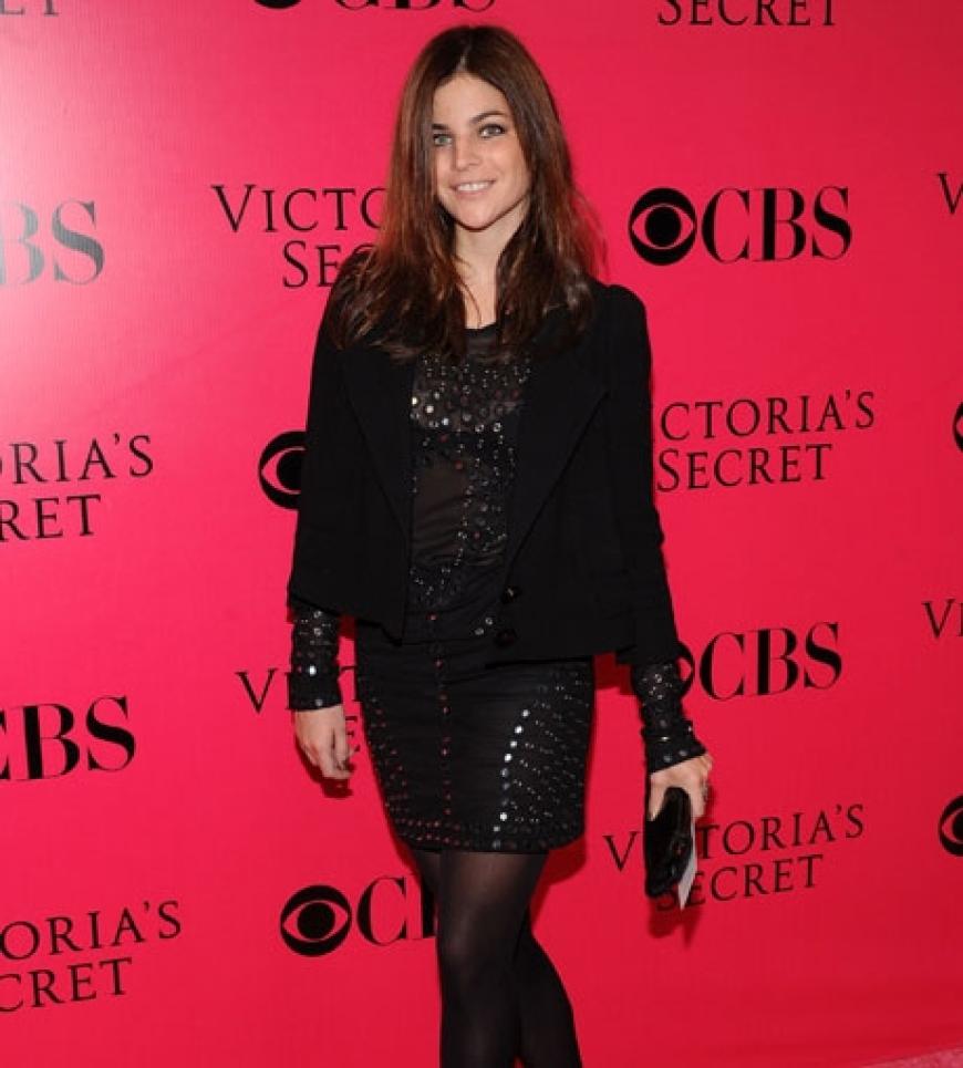 Fashion Victim von Haus aus: Das französische Model Julia Restoin-Roitfeld kam auch nach New York. Ihre Mutter, Carine Roitfeld, ist die Chefredakteurin der Vogue France