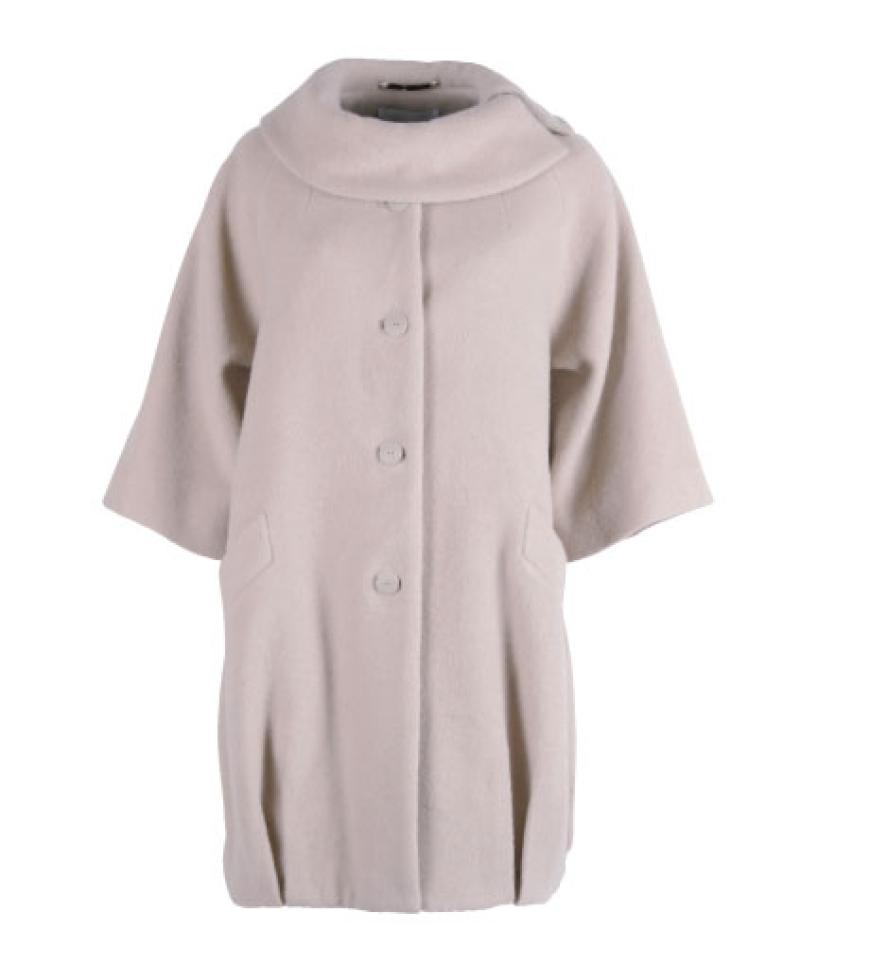 Mit 3/4-Arm von Selected Femme, ca. 180 Euro