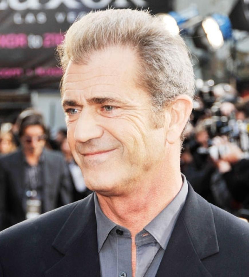 Mel Gibson droht die teuerste Promi-Scheidung. Mitte April wurde bekannt, dass seine Frau Robyn die Scheidung eingereicht hat - nach fast 29 Ehejahren. Da die beiden keinen Ehevertrag haben, könnte der 53-Jährige nach Medienangaben die Hälfte des auf rund 720 Millionen Euro geschätzten Vermögens zugesprochen werden
