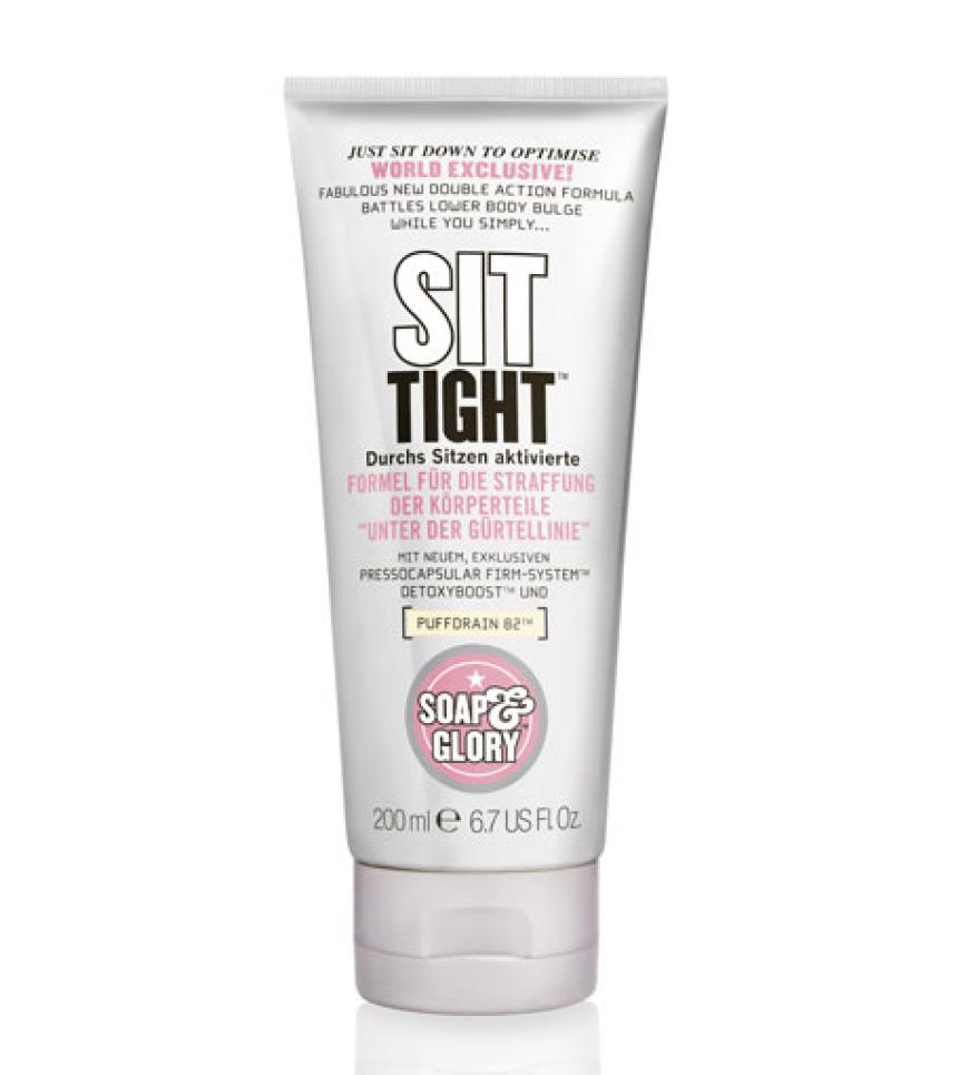 Wer kennt es nicht. Man sitzt jeden Tag im Büro und ist danach einfach zu müde, um Sport zu treiben. Nun gibt es aber eine Bodylotion, die Po und Beine während des Sitzens nachweisbar strafft. Finden wir gut!