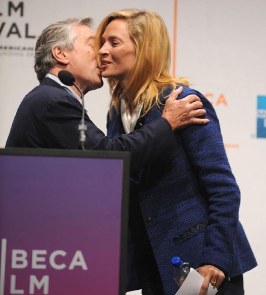 Ein Küsschen für Uma Thurman, vom Gründer des Festivals und Schauspielkollegen Robert De Niro