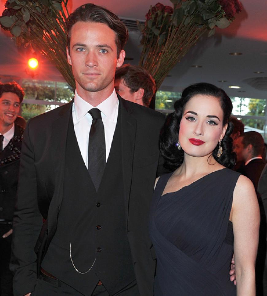 Die Zwei passen super zusammen: Dita Von Teese und Louis Marie de Castelbajac