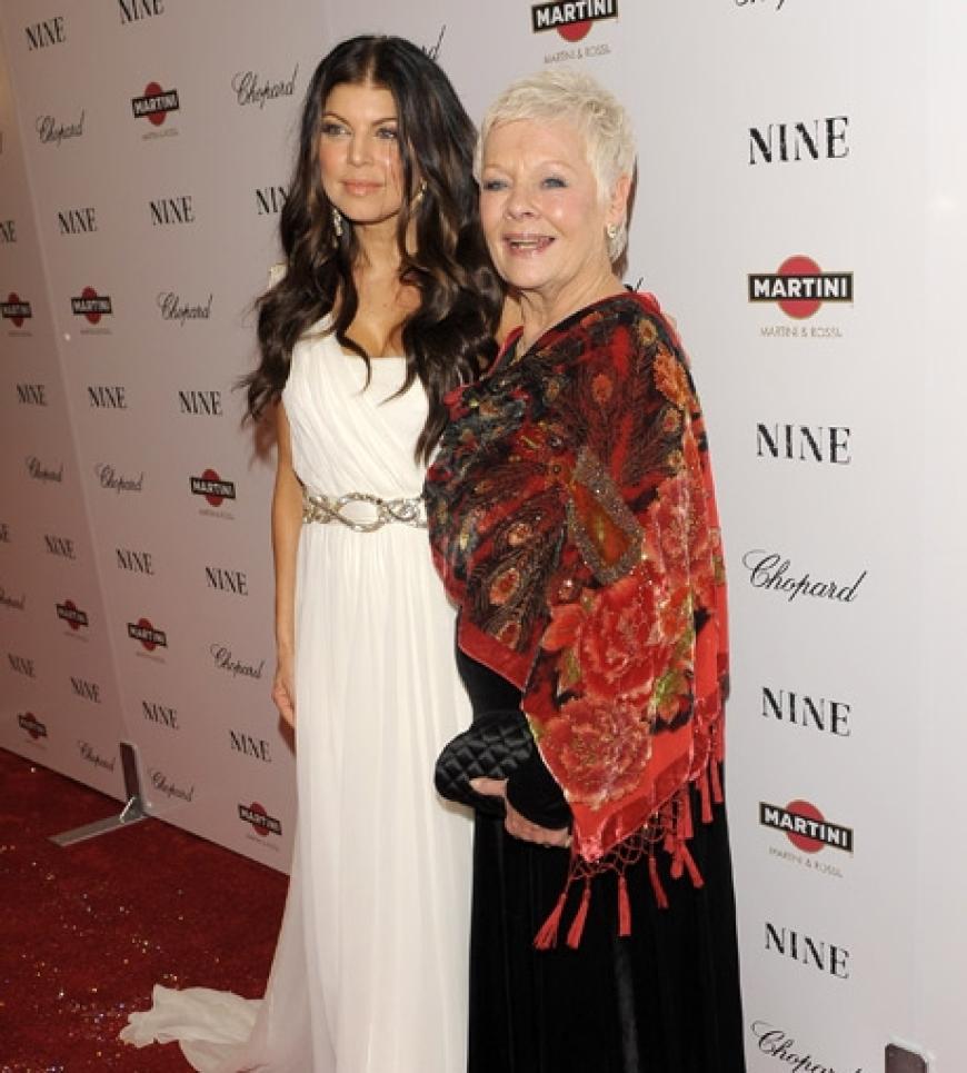 Kolleginnen unter sich: Fergie mit Judy Dench