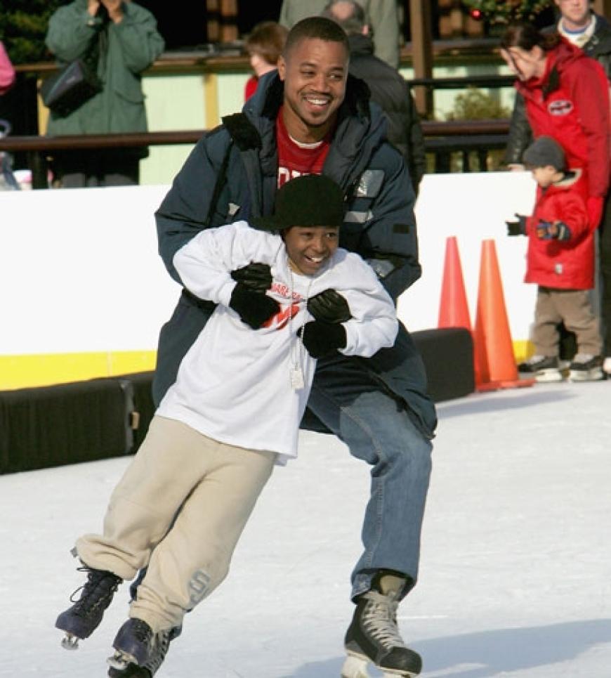 Schauspieler Cuba Gooding Jr. hat großen Spaß beim Schlittschuhlaufen im Central Park