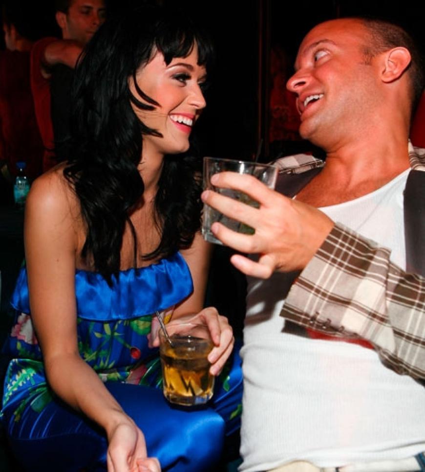 Katy Perry feiert mit Freunden im
