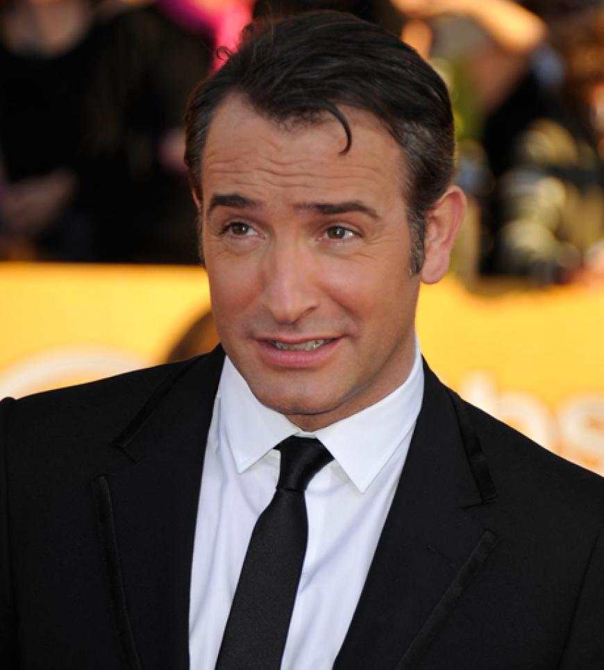 Der skeptische Blick war bei Jean Dujardin nicht begründet: Er ging mit einem Award nach Hause